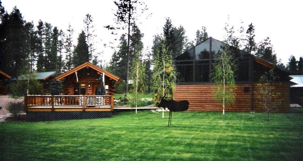 Silverwolf Log Chalets Coram Luaran gambar